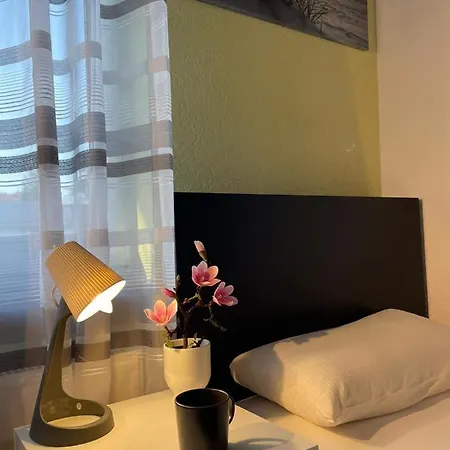 Bay מלון וורל